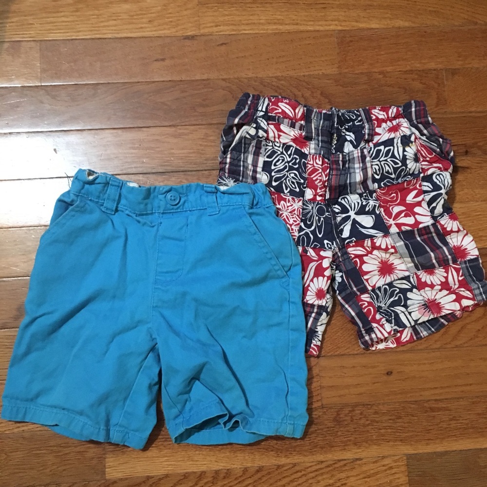 Two pairs of Children's Place boys shorts sz 3T